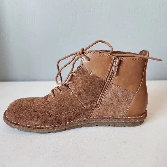 Clarks Rust Bootie "EUC" - Picture 10 of 15